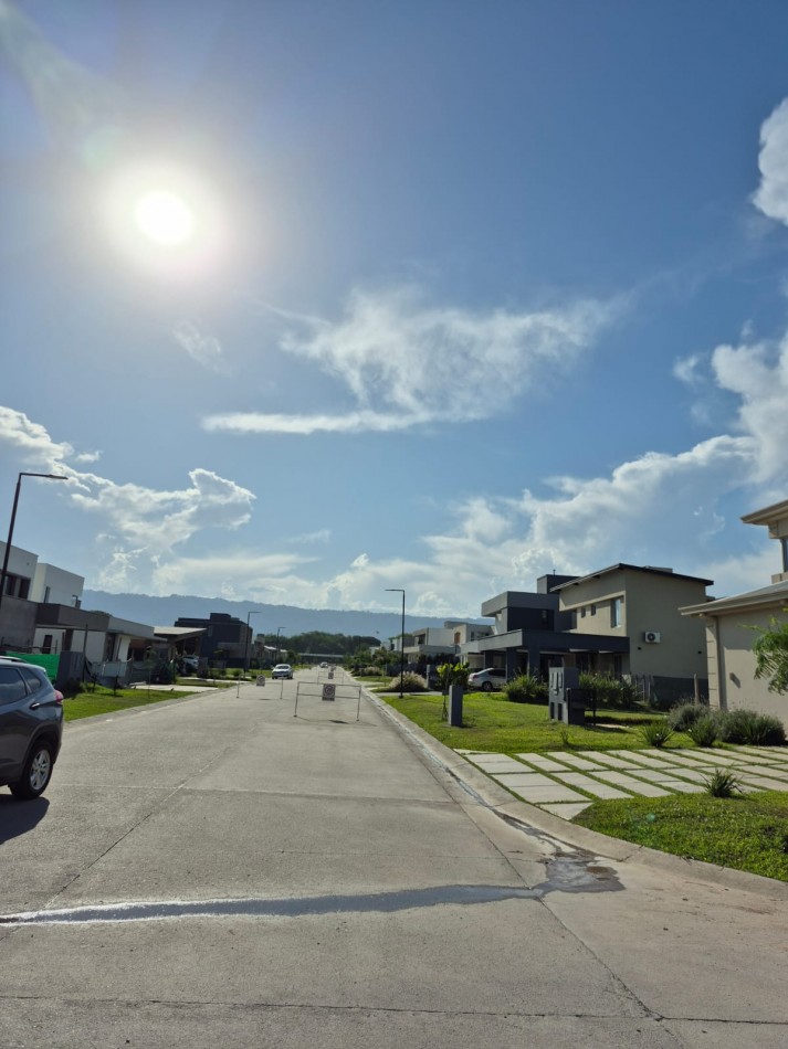 Lote en Barrio Privado El Portillo