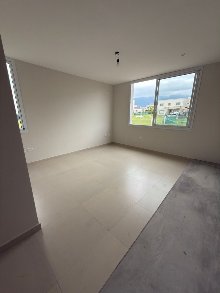 Venta de Casa En Country The Point